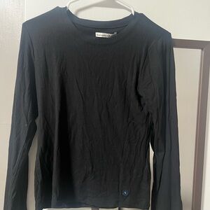 Abercrombie & Fitch Black Long-Sleeve Crewneck Shirt